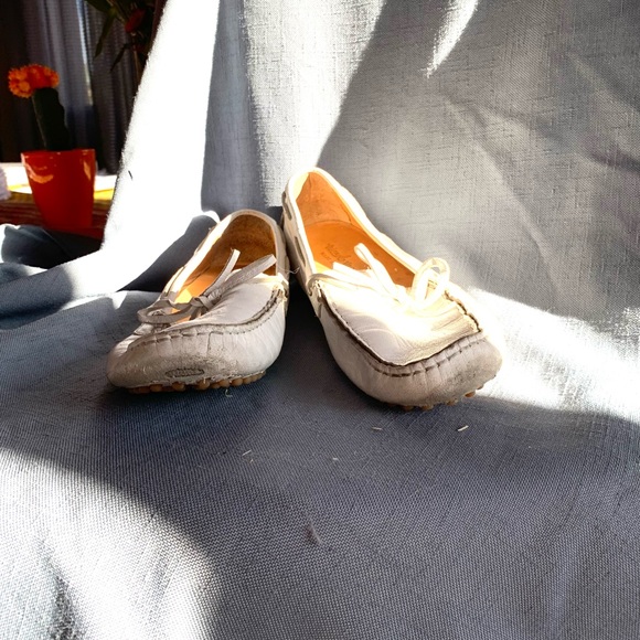 Nicole Vacari Italian whit leather moccasins size 7 - Picture 5 of 6